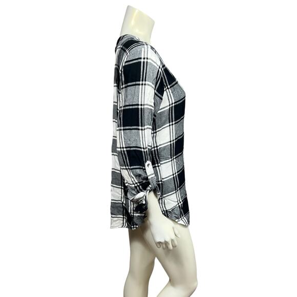 Eddie Bauer XL Black & White Plaid Button-Down Top - Good Condition - Picture 4 of 5